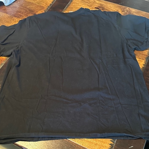 T shirt size 2XL good used condition - Picture 2 of 5